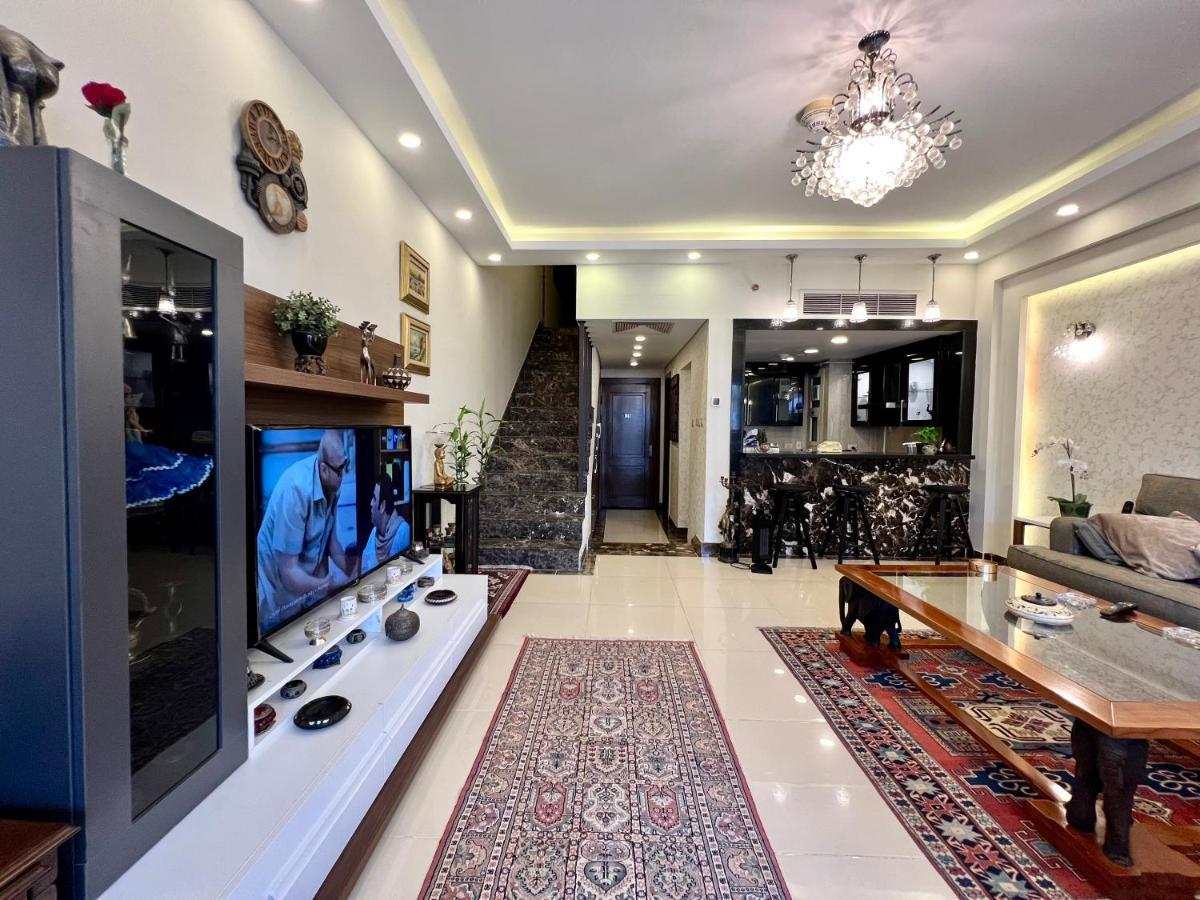 Luxury With Pools In Front Auc Appartement