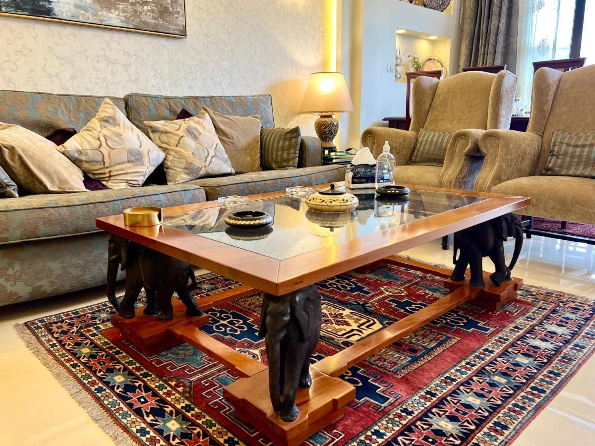 Appartement Luxury With Pools In Front Auc Le Caire